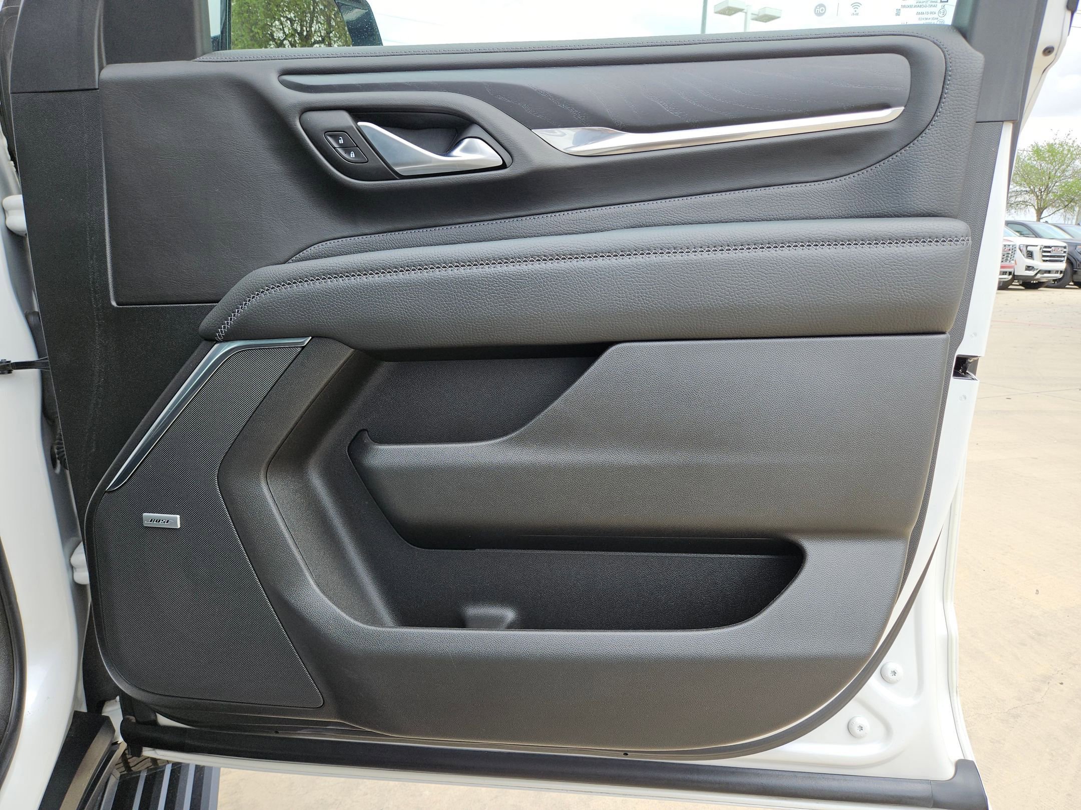 Certified 2022 GMC Yukon XL Denali w/ Denali Premium Package image 29