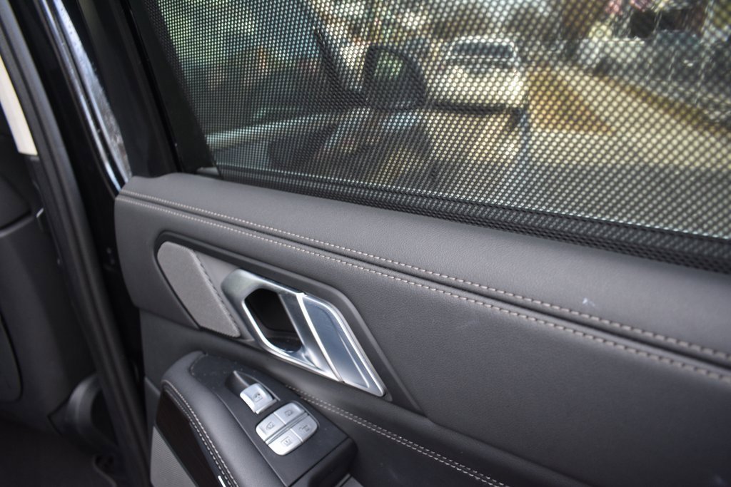 Used 2025 BMW X7 xDrive40i image 28