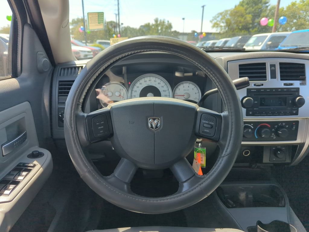 Used 2005 Dodge Dakota Laramie AWD/4WD image 17