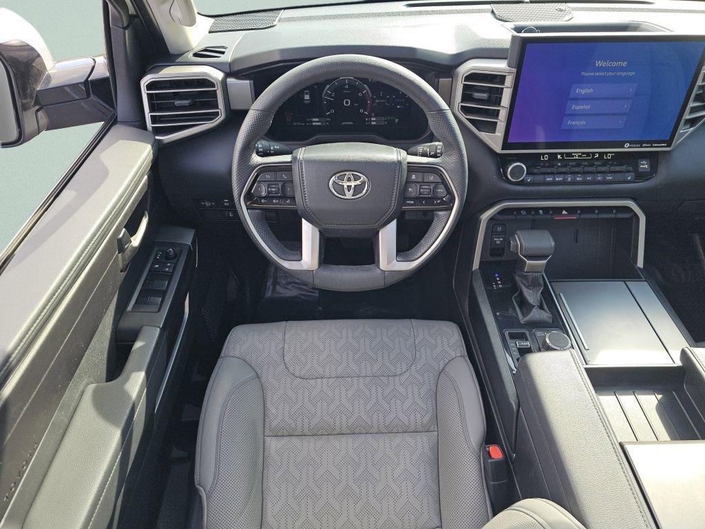 Used 2023 Toyota Sequoia SR5 w/ SR5 Premium Package AWD/4WD image 4