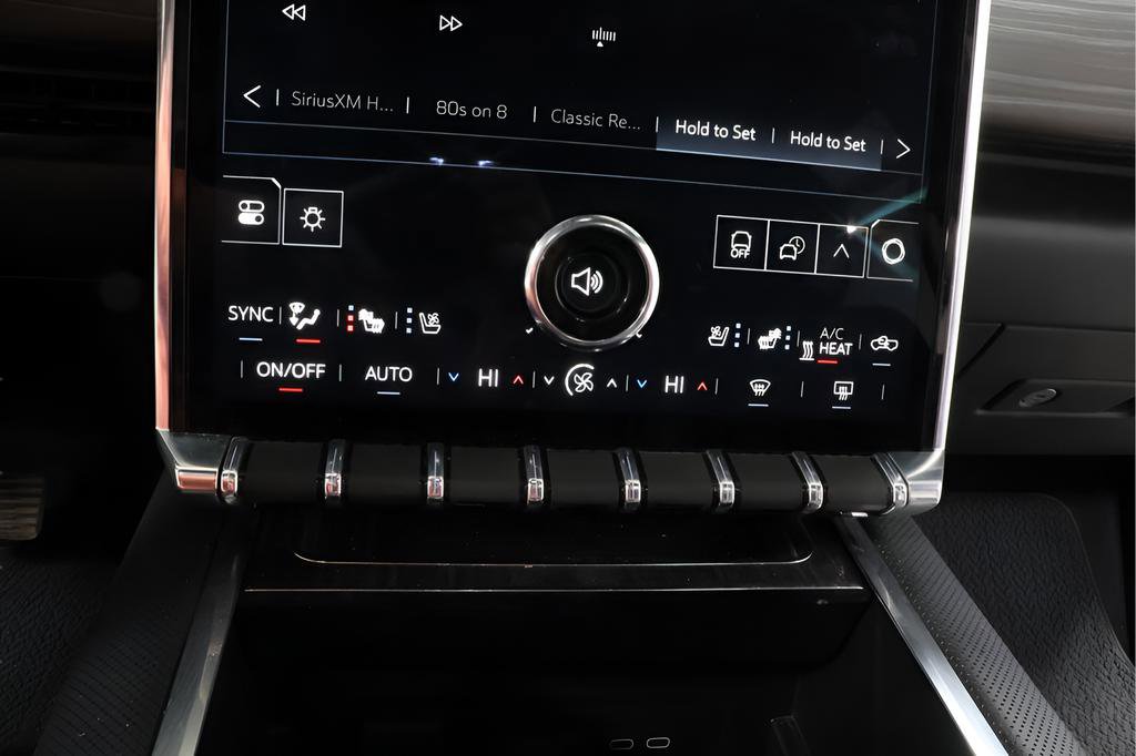 Used 2025 GMC Sierra EV Denali AWD/4WD image 11