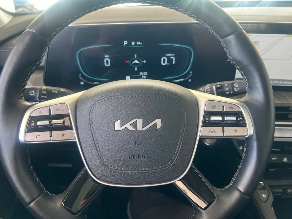 Certified 2025 Kia Telluride EX w/ EX Captain's Chair Package AWD/4WD image 63