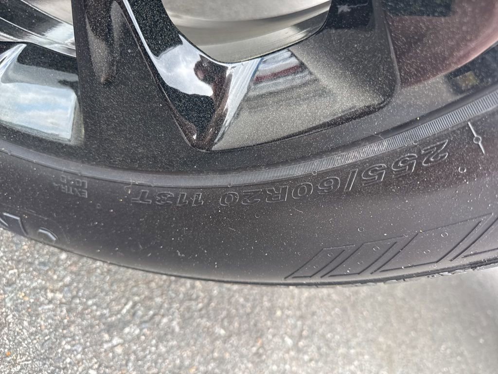 Used 2025 Jeep Wrangler Unlimited Sahara w/ Safety Group image 31