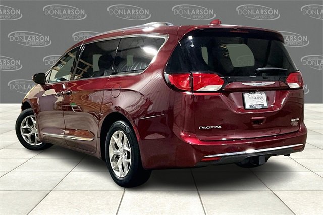 Used 2017 Chrysler Pacifica Limited w/ UConnect Theater Package image 5