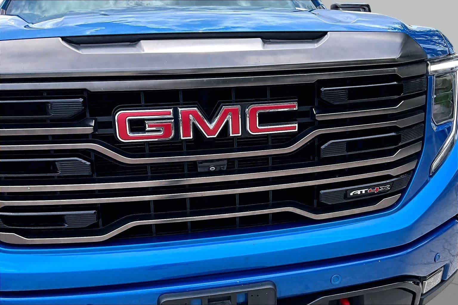 Used 2023 GMC Sierra 1500 AT4X AWD/4WD image 30