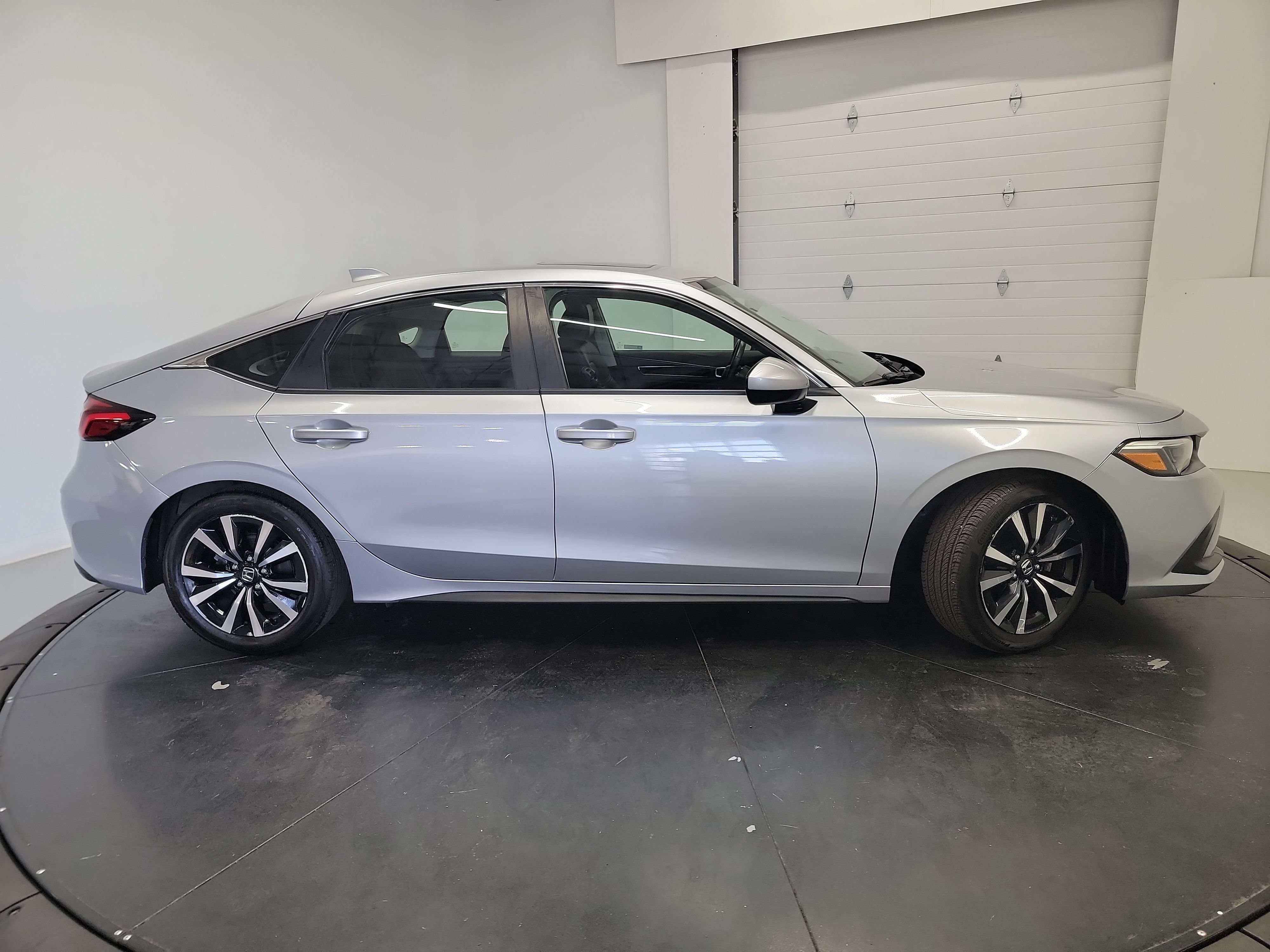 Certified 2024 Honda Civic EX-L image 11