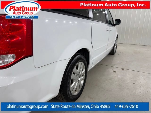 Used 2017 Dodge Grand Caravan SE FWD image 44