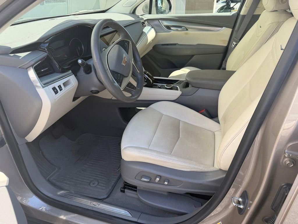 Used 2023 Cadillac XT5 Premium Luxury AWD/4WD image 11