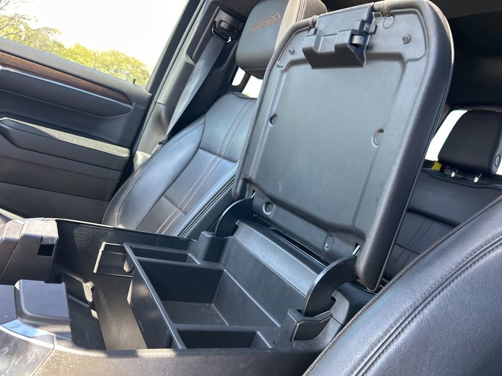 Used 2023 Chevrolet Silverado 1500 High Country w/ High Country Premium Package image 40