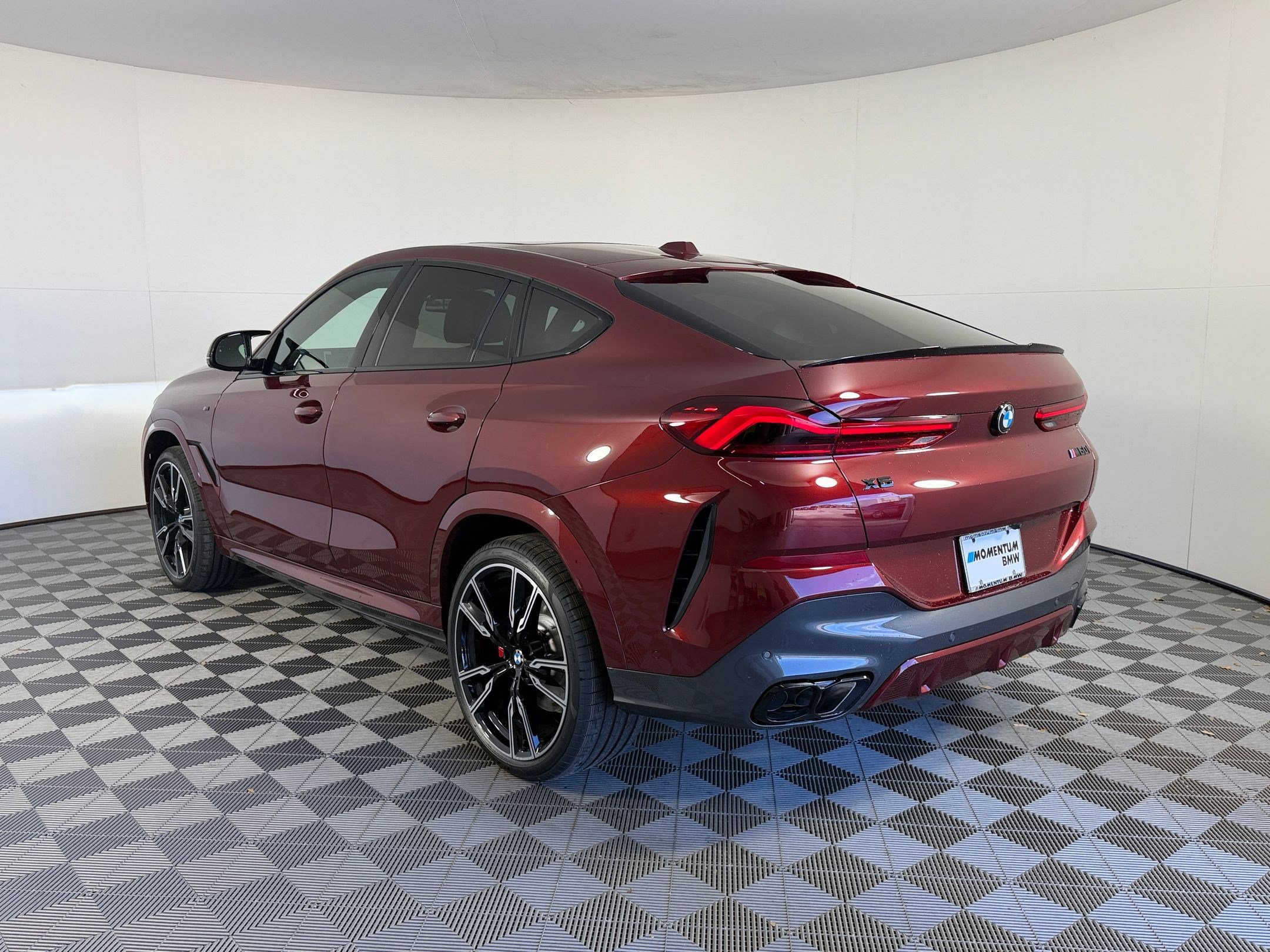 New 2026 BMW X6 M60i image 3