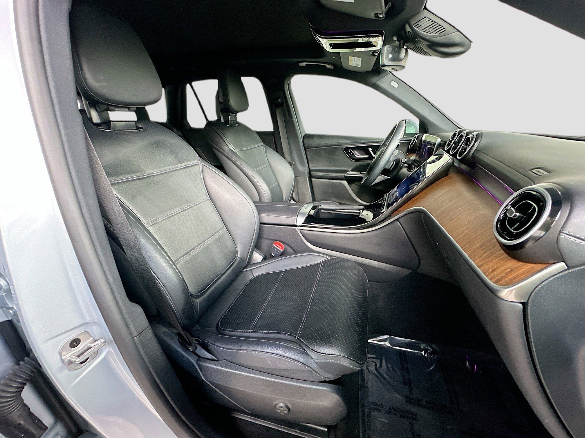 Used 2025 Mercedes-Benz GLC 300 GLC 300 image 28