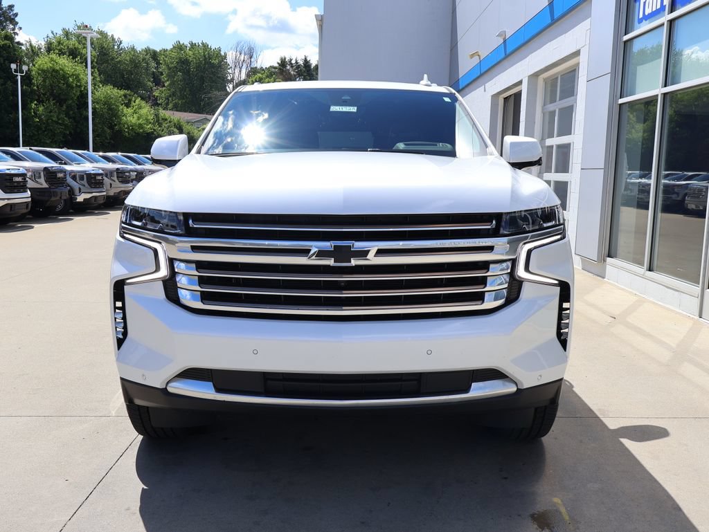 Certified 2024 Chevrolet Tahoe High Country AWD/4WD image 5