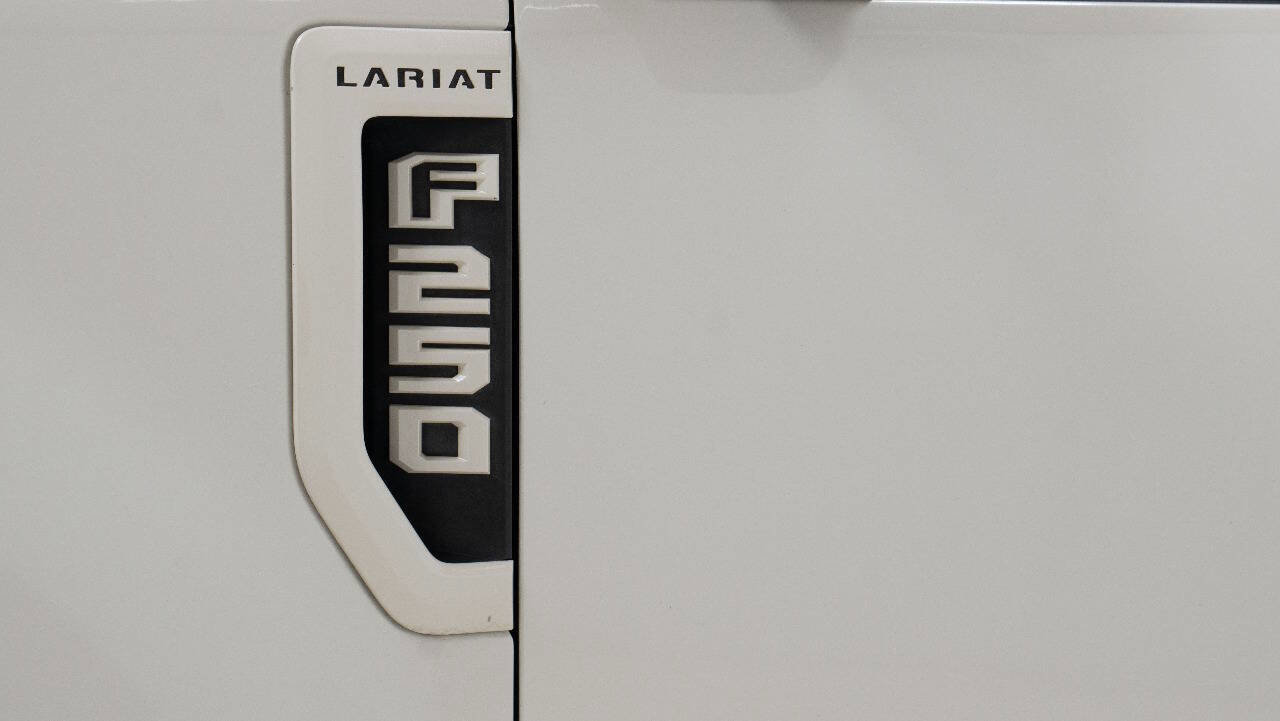 Used 2017 Ford F250 Lariat AWD/4WD image 16