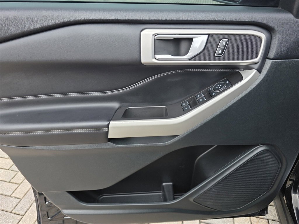 Used 2023 Ford Explorer XLT w/ Equipment Group 202A image 29