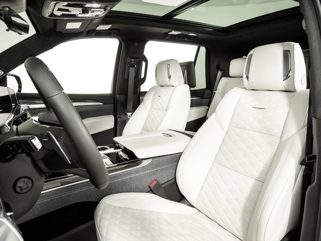 Used 2026 Cadillac Escalade V image 5