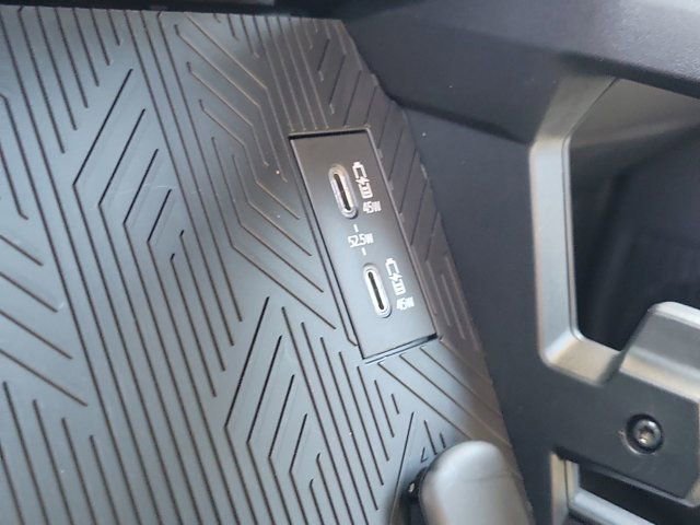 Used 2025 Toyota Tacoma TRD Pro AWD/4WD image 28