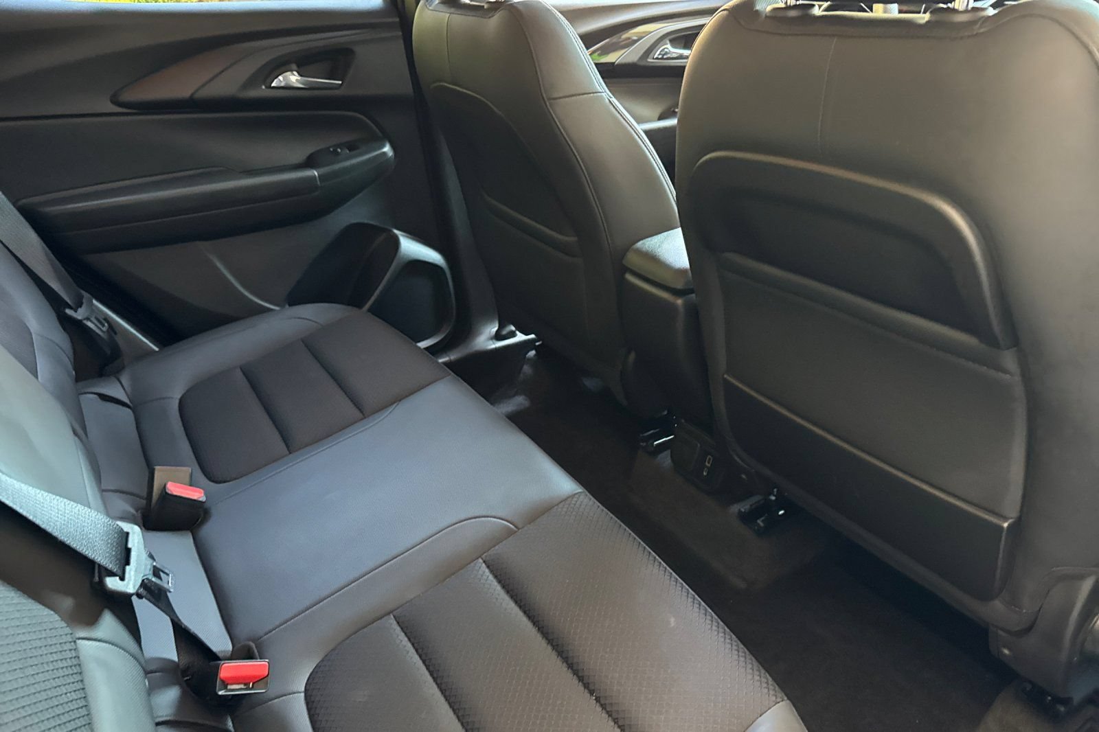 Used 2023 Chevrolet TrailBlazer RS w/ Convenience Package FWD image 18