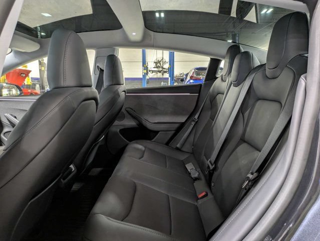 Used 2025 Tesla Model 3 RWD image 12