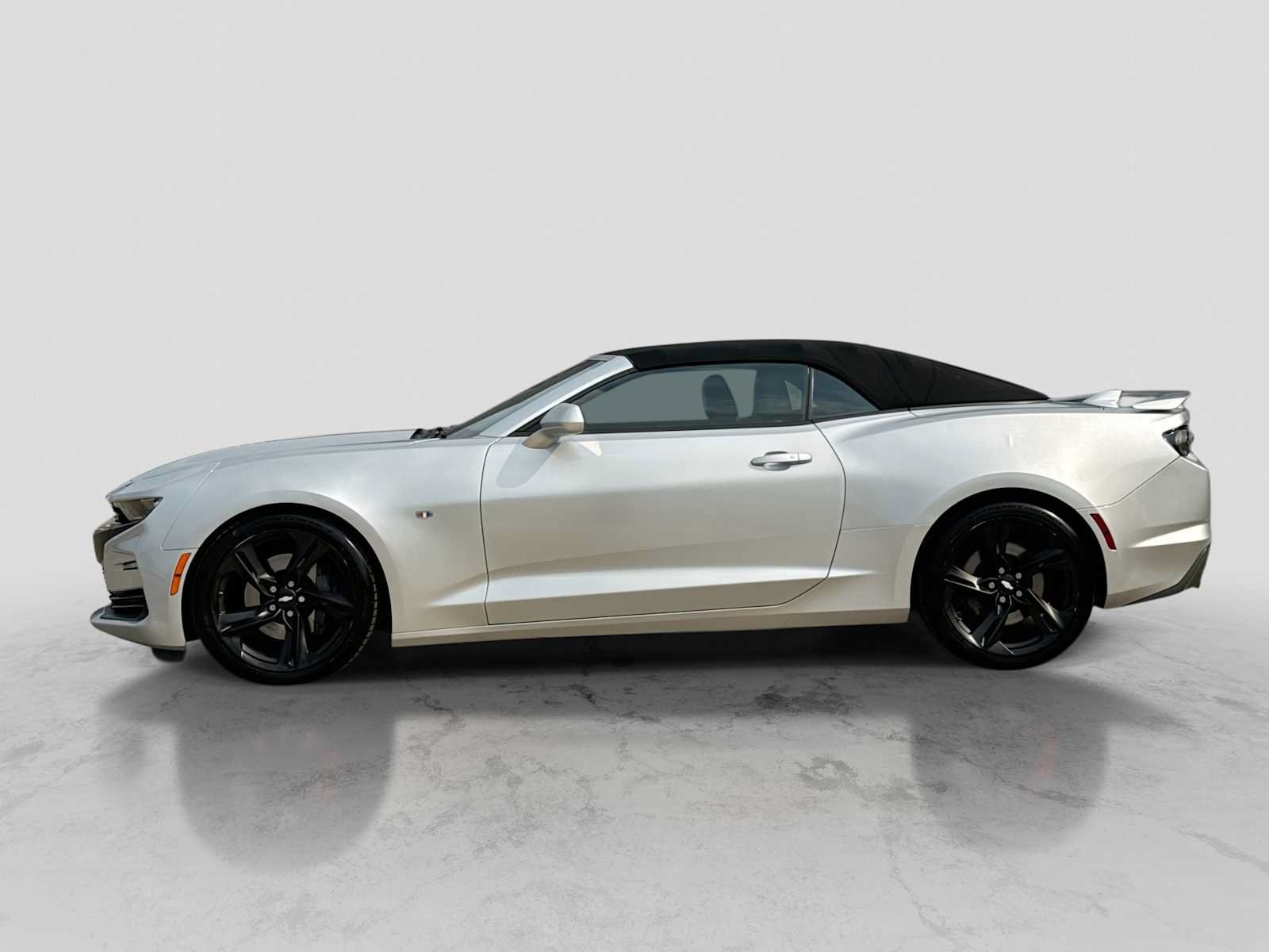 Used 2019 Chevrolet Camaro SS RWD image 3