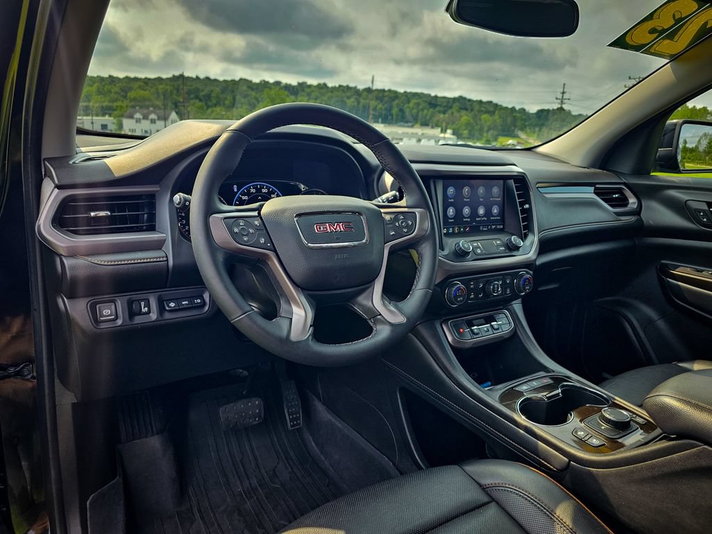 Used 2023 GMC Acadia AT4 w/ Technology Package AWD/4WD image 16