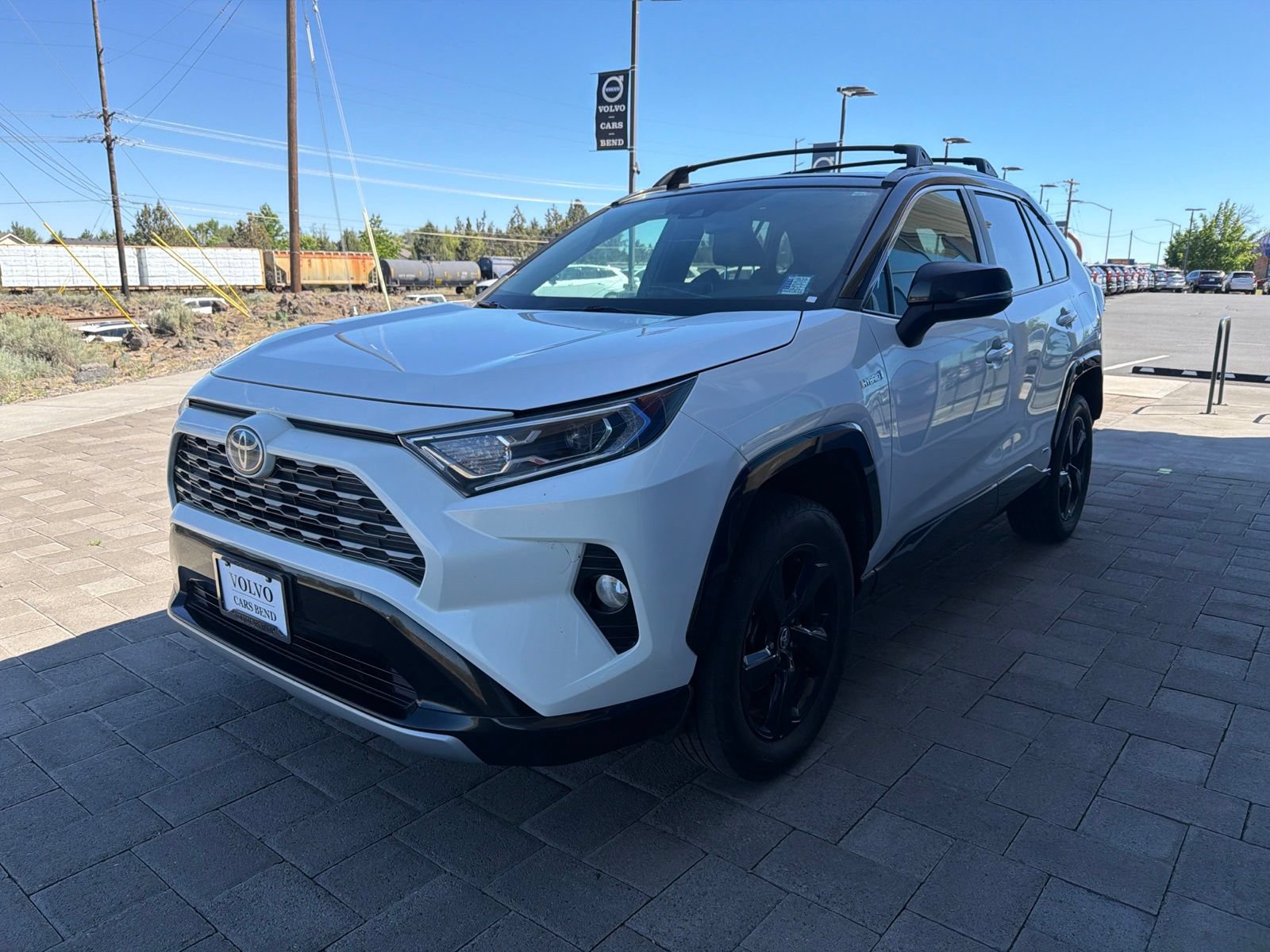 Used 2020 Toyota RAV4 XSE AWD/4WD image 4