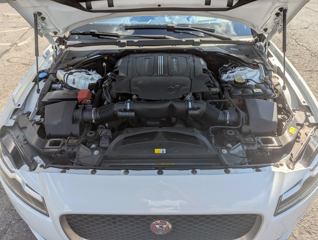 Used 2016 Jaguar XF R-Sport AWD/4WD image 53
