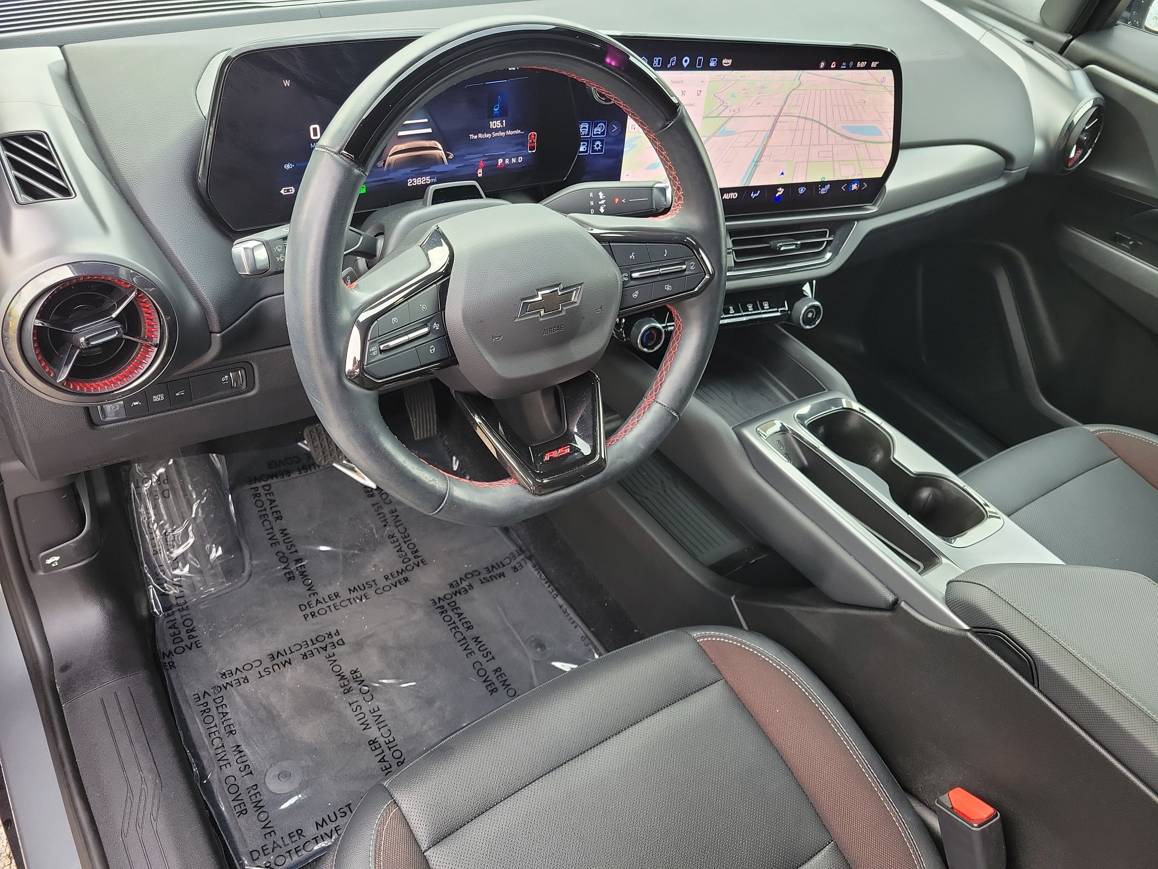 Used 2024 Chevrolet Equinox EV RS FWD image 19