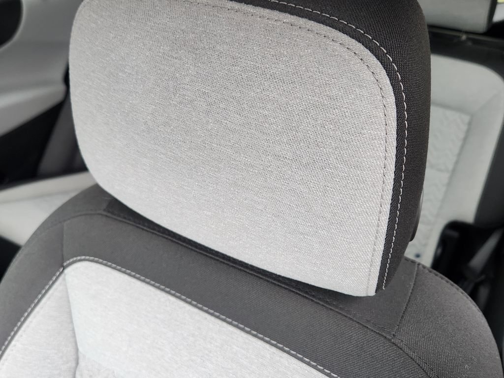 Used 2022 Chevrolet Equinox LT FWD image 6