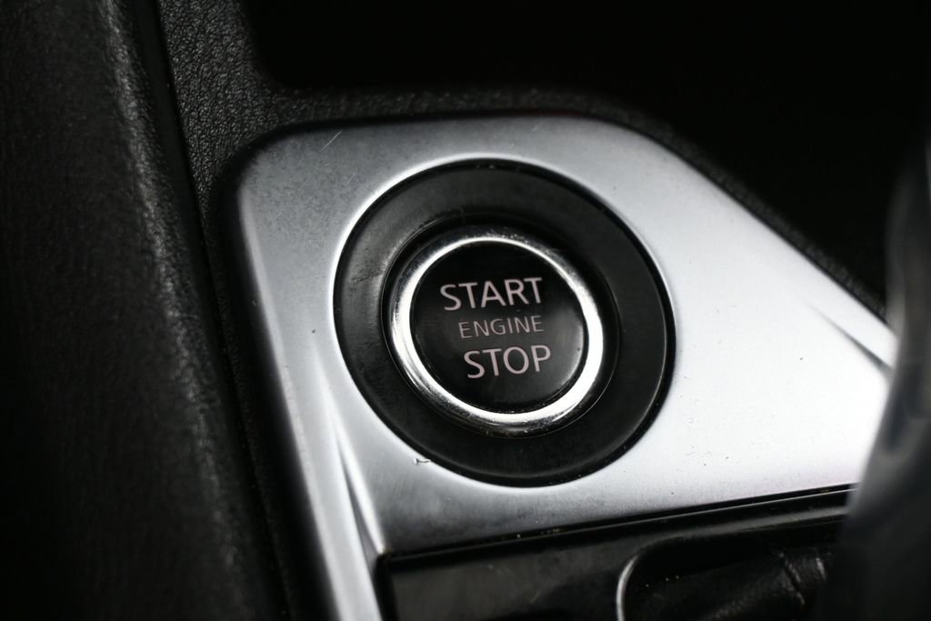 Used 2022 Nissan Sentra SV FWD image 19