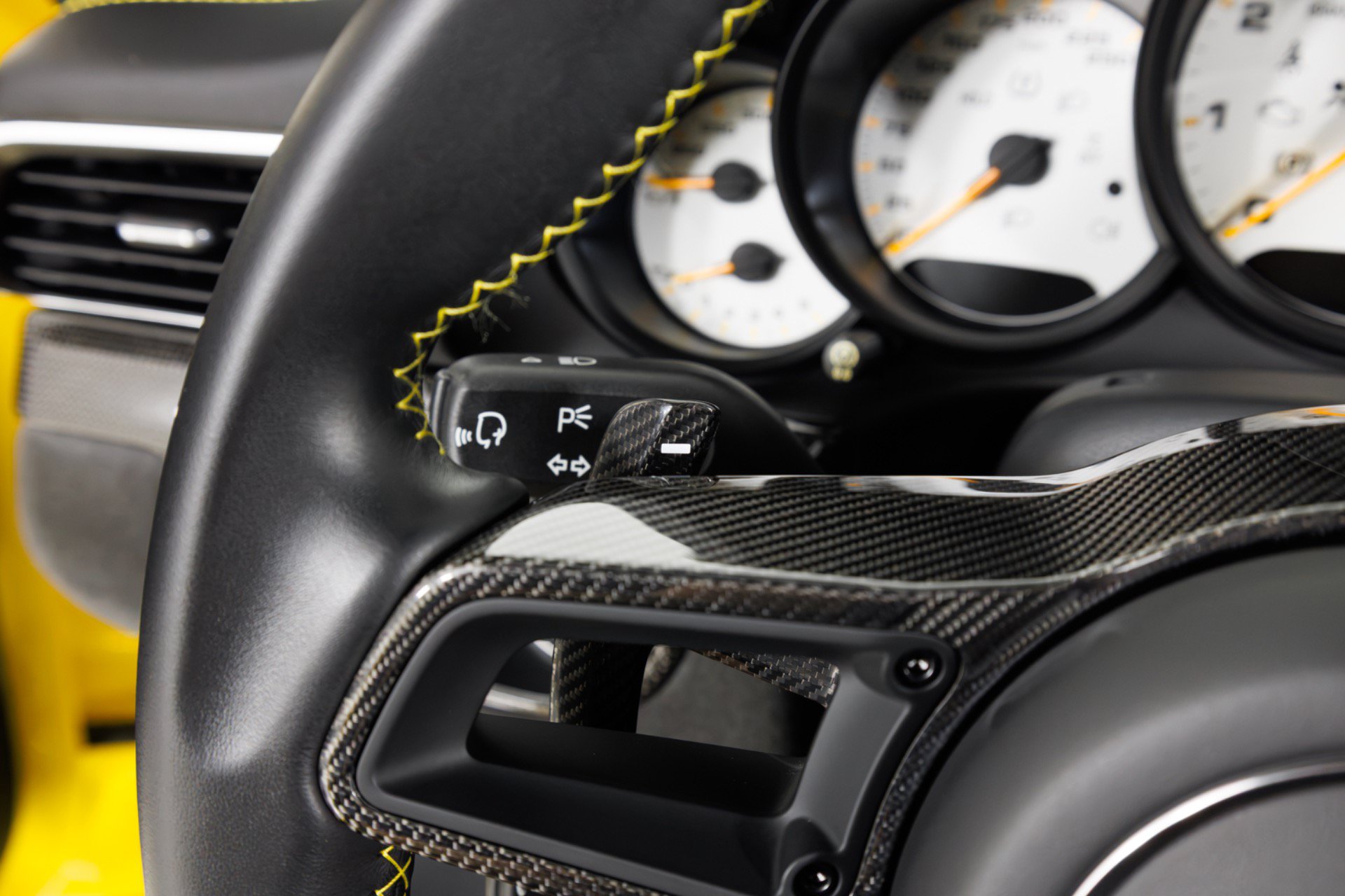 Used 2018 Porsche 911 GT2 RS w/ Weissach Package RWD image 22