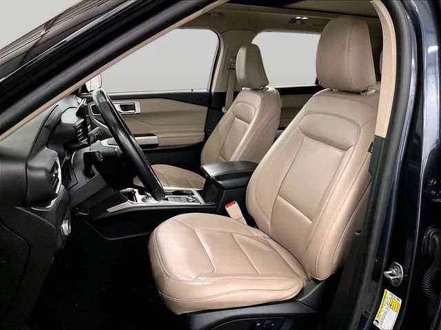 Used 2022 Ford Explorer XLT w/ Equipment Group 202A AWD/4WD image 24