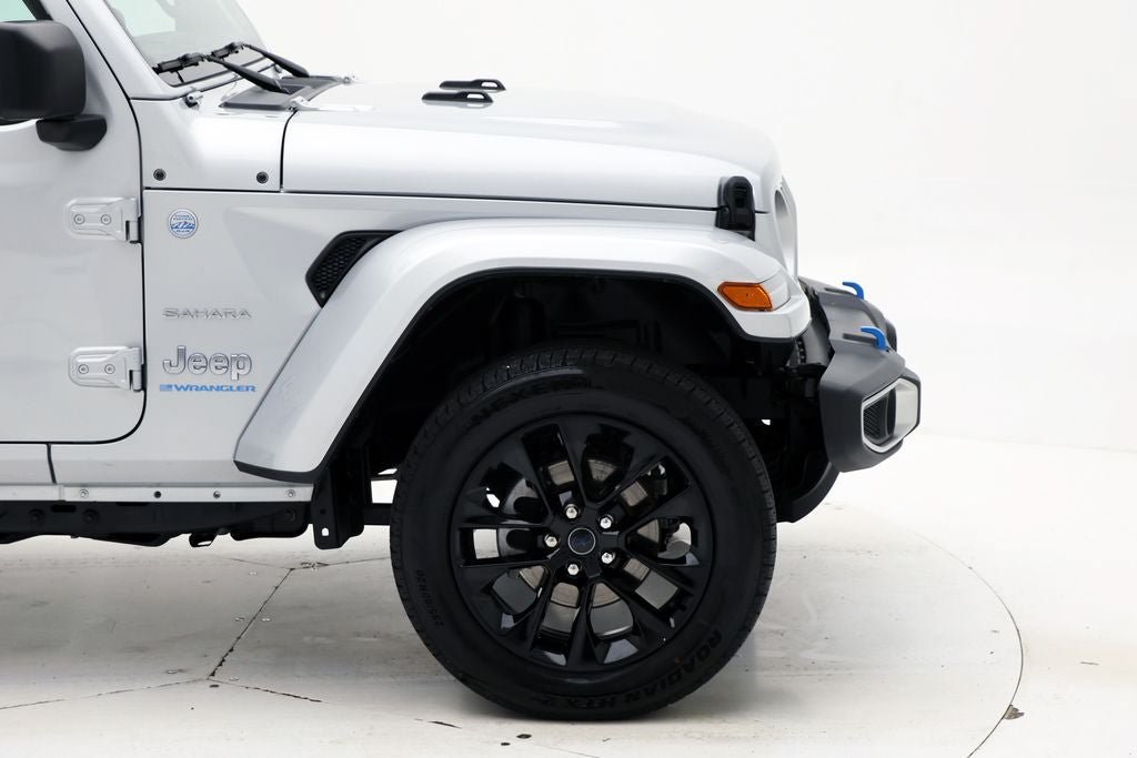 Used 2024 Jeep Wrangler Unlimited Sahara AWD/4WD image 4