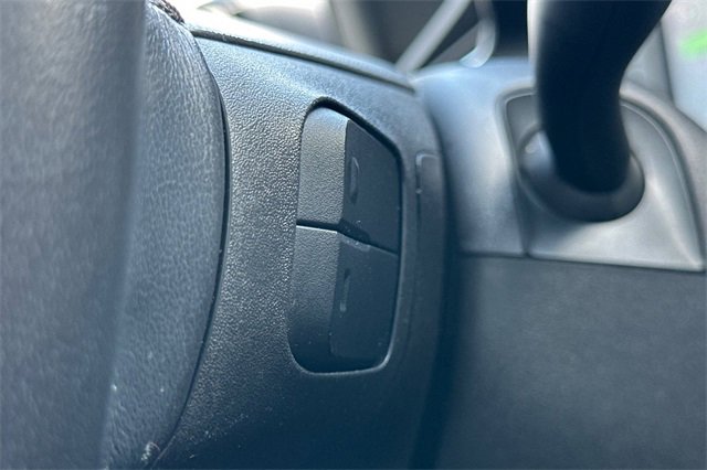 Certified 2022 Chevrolet Bolt EUV LT w/ Comfort Package image 37