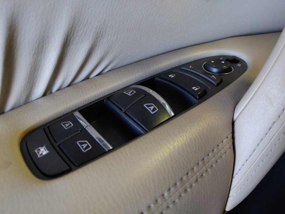 Used 2017 Nissan Armada SL w/ Technology Package image 27