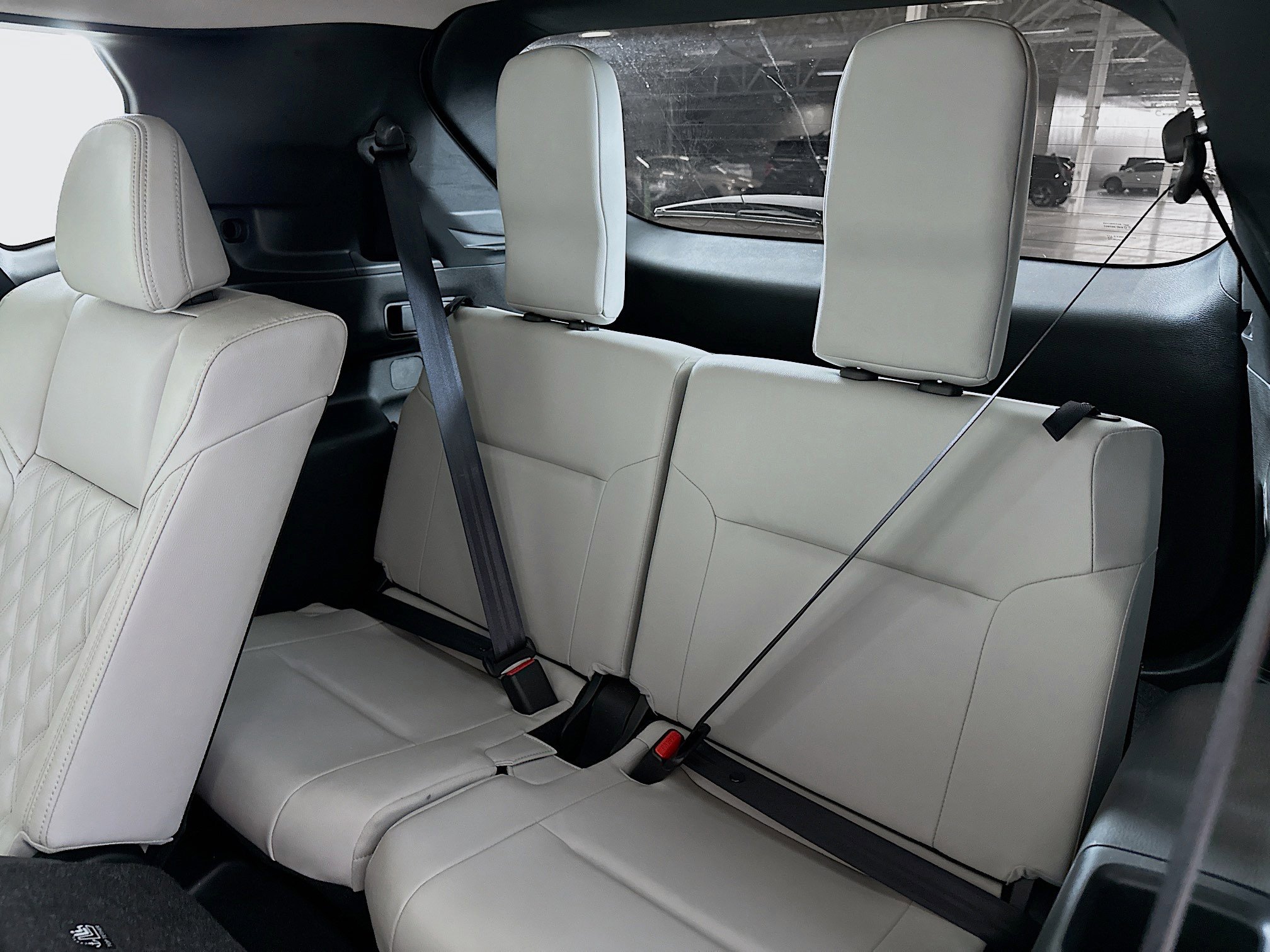 Used 2024 Mitsubishi Outlander SEL image 34