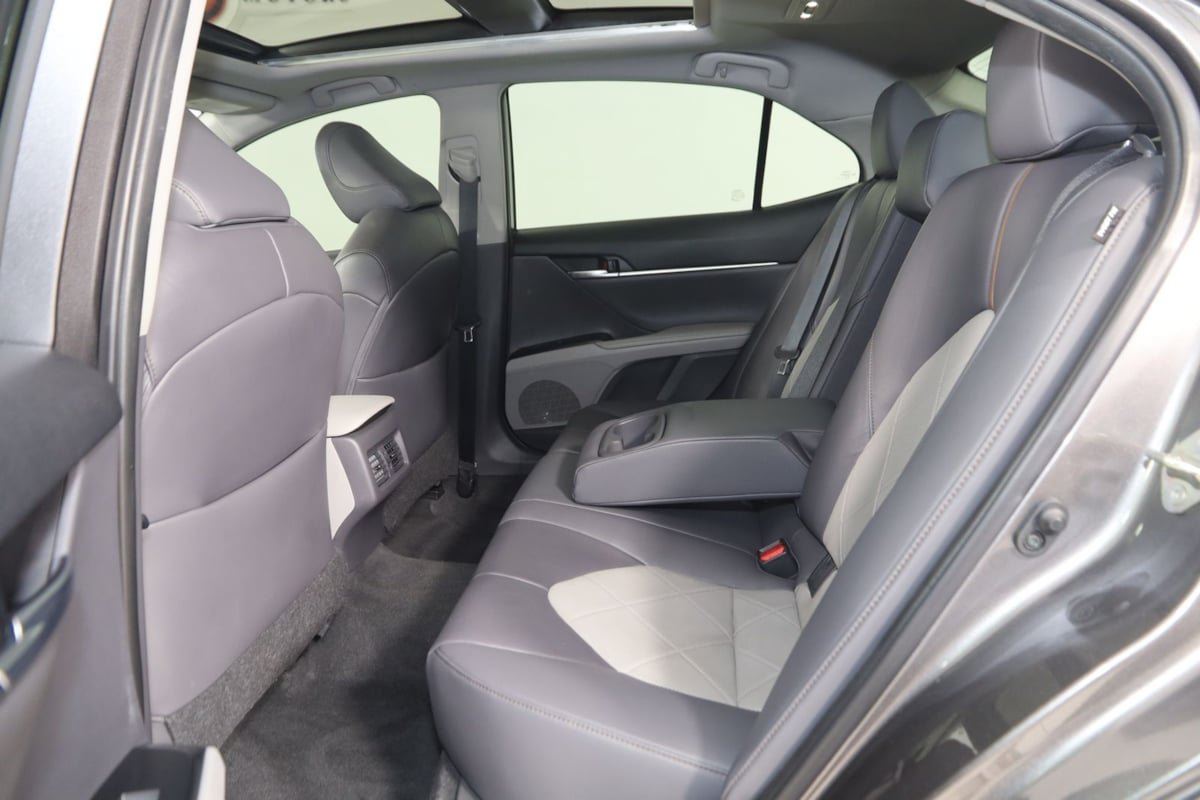 Used 2019 Toyota Camry XLE FWD image 47