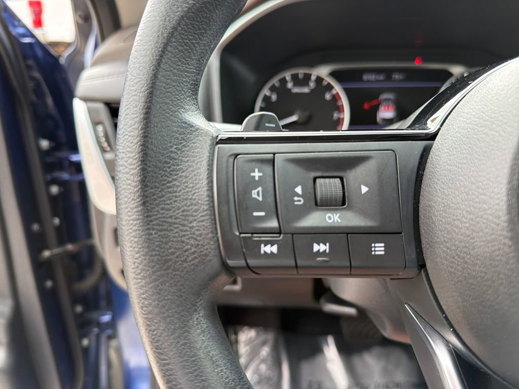 Certified 2023 Nissan Rogue SV image 22