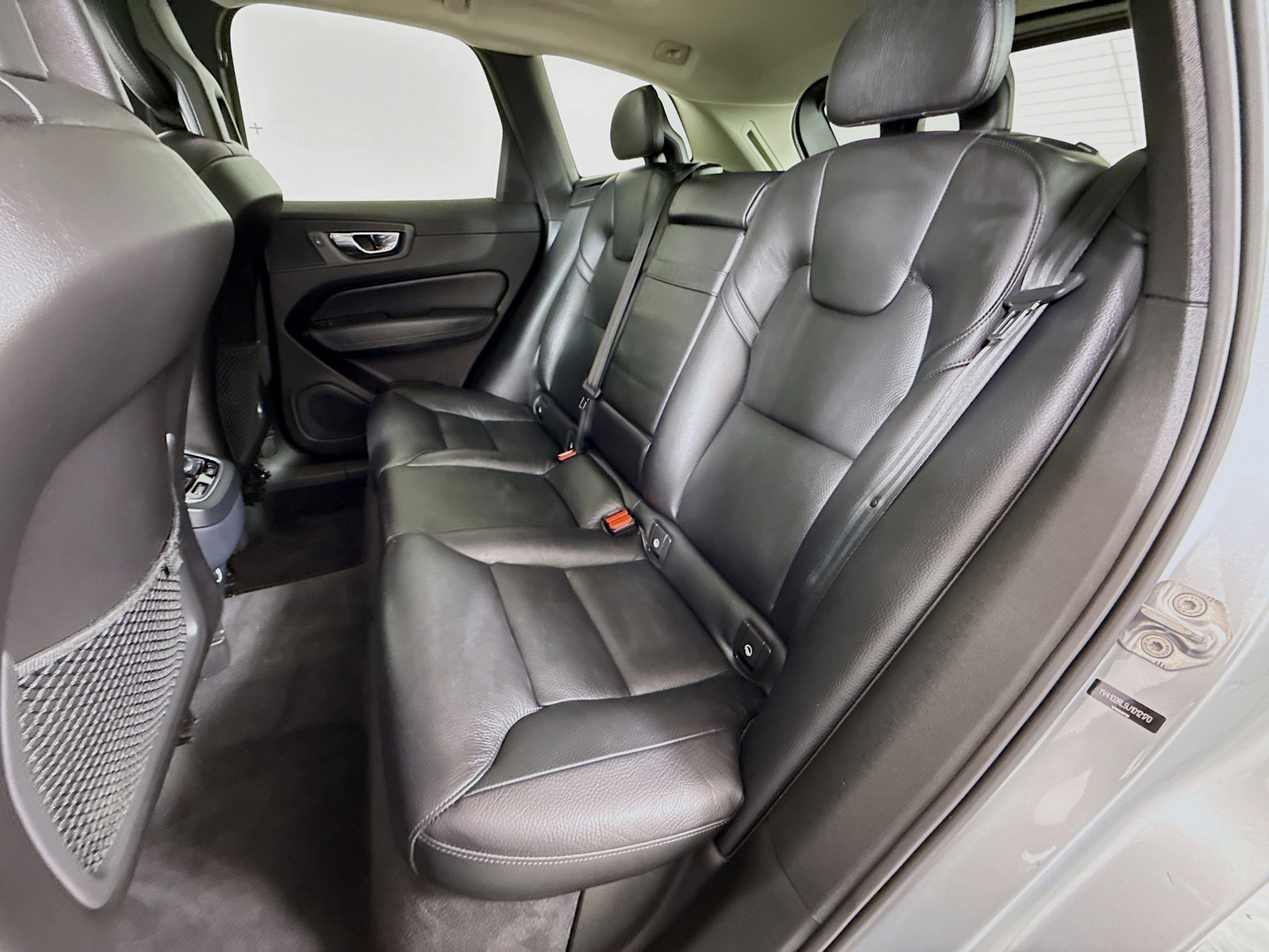 Used 2018 Volvo XC60 T5 Inscription w/ Convenience Package image 22