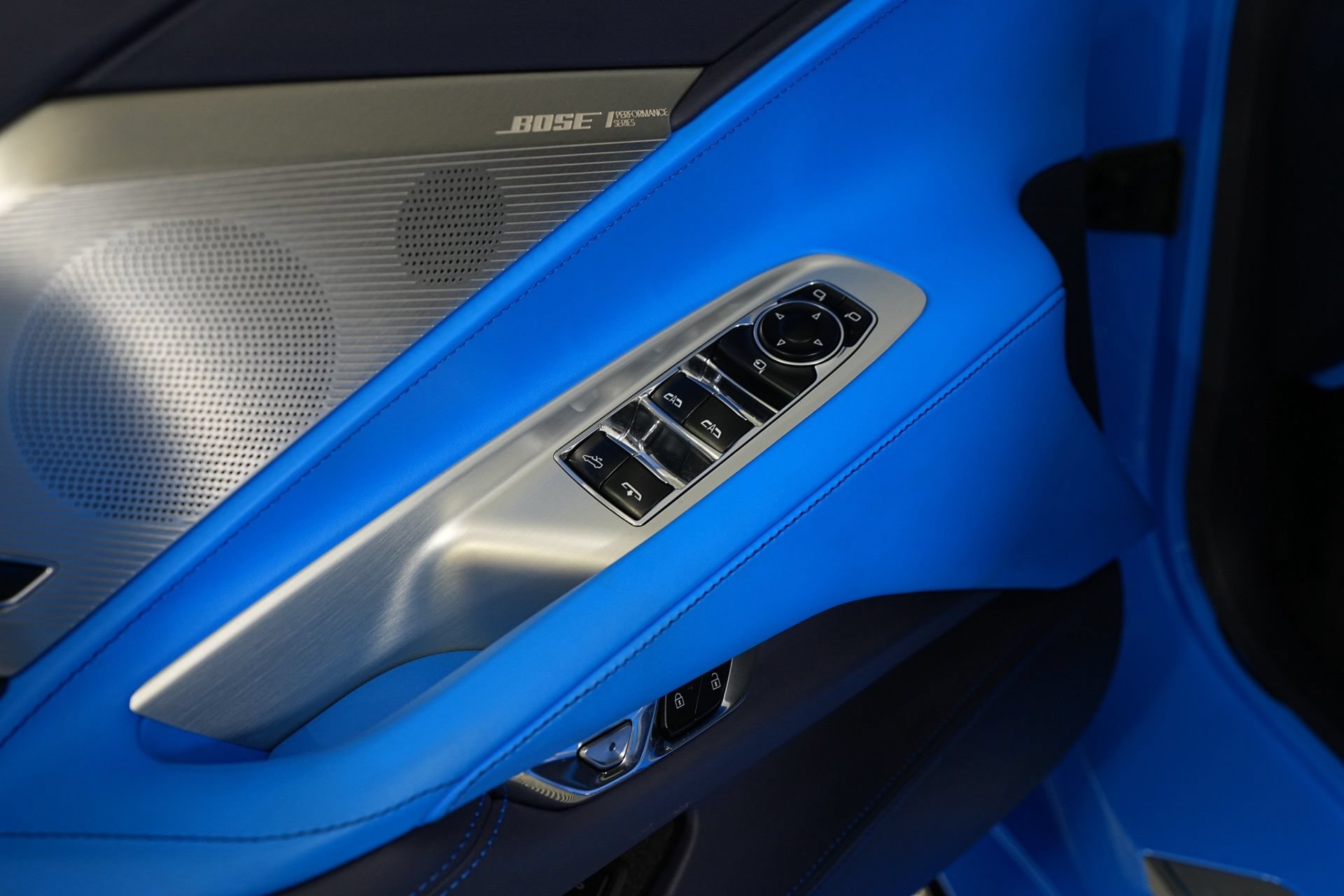 Used 2024 Chevrolet Corvette Stingray Premium Conv w/ Battery Protection Package RWD image 11