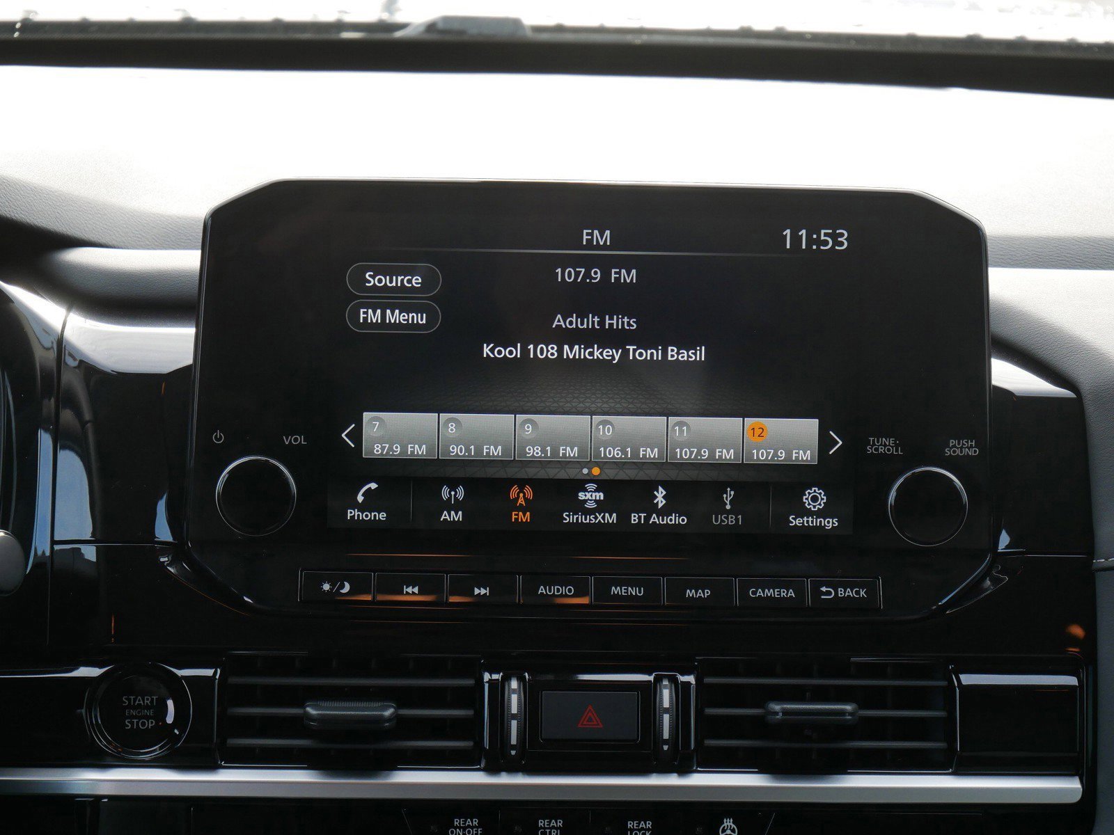 New 2025 Nissan Pathfinder SL image 8