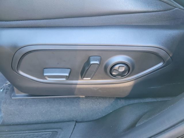 Certified 2025 Jeep Grand Cherokee L Limited w/ Luxury Tech Group II image 18