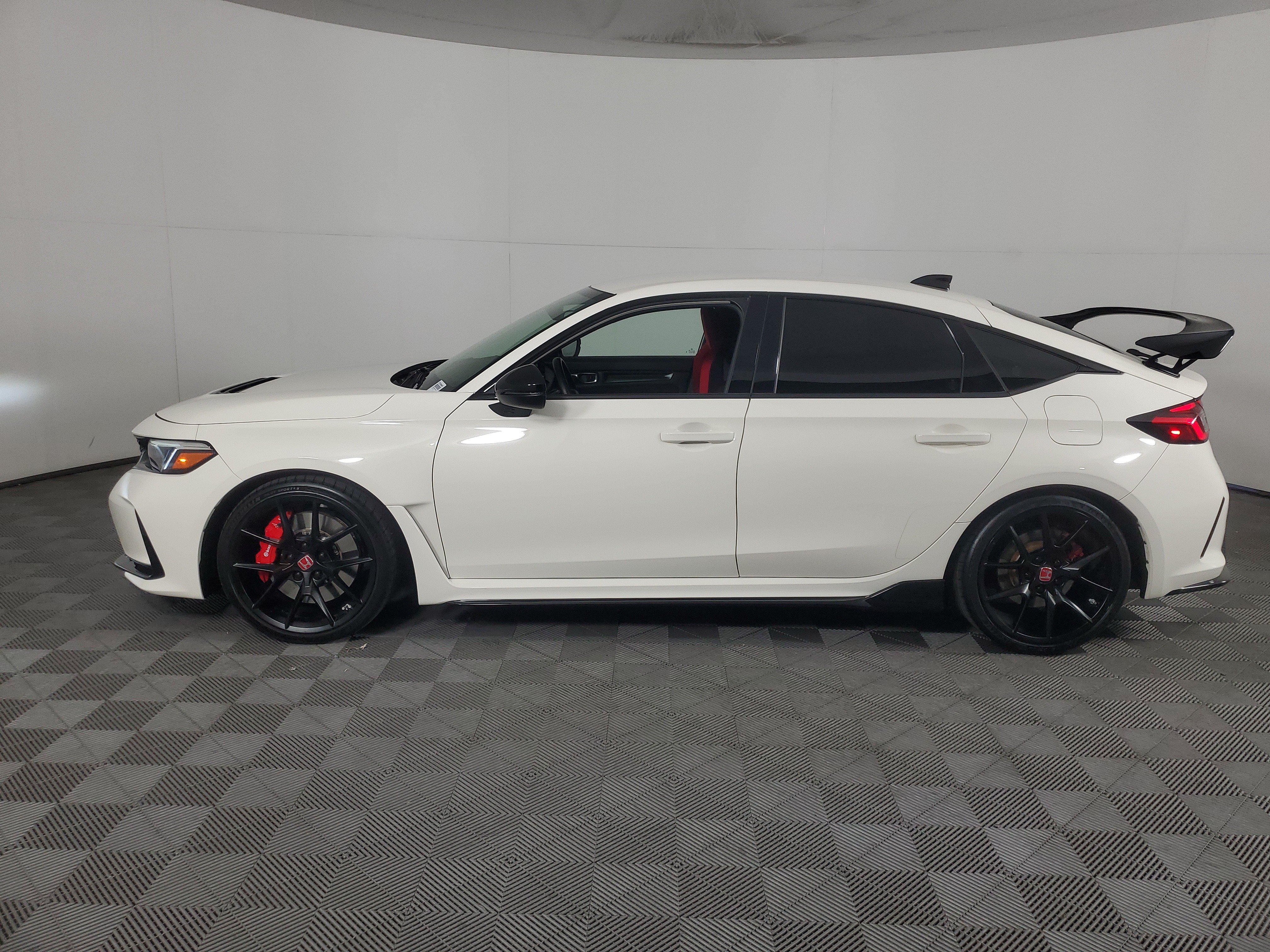 Used 2024 Honda Civic Type R image 7