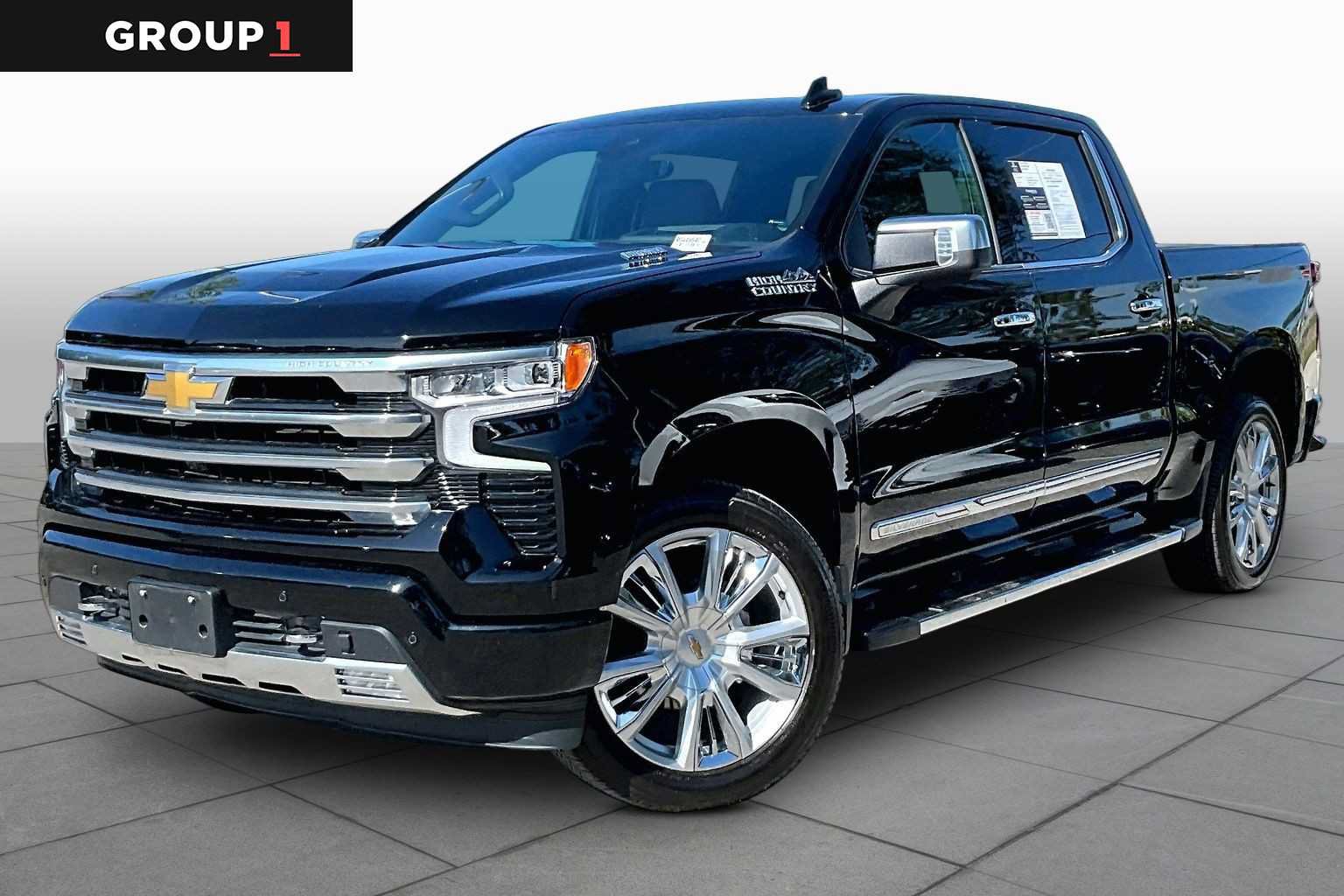 Used 2024 Chevrolet Silverado 1500 High Country w/ High Country Premium Package AWD/4WD image 1