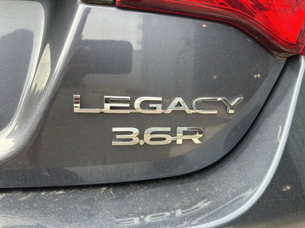 Used 2016 Subaru Legacy 3.6R Limited image 10