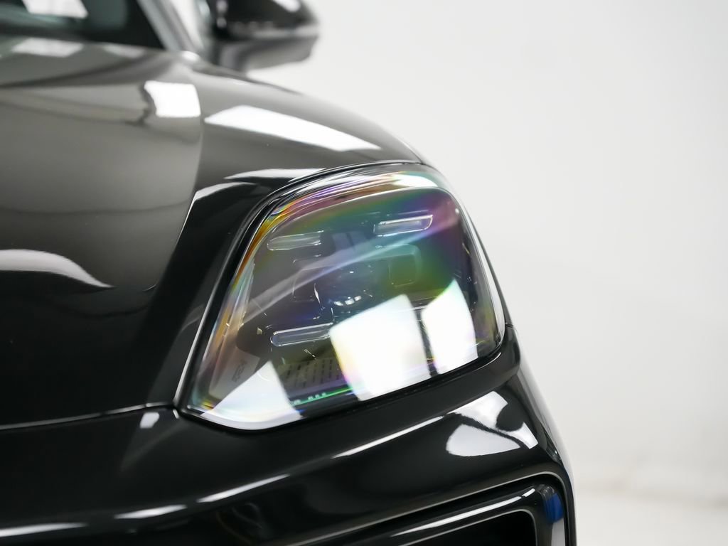 Used 2025 Porsche Cayenne E-Hybrid w/ Premium Package image 7