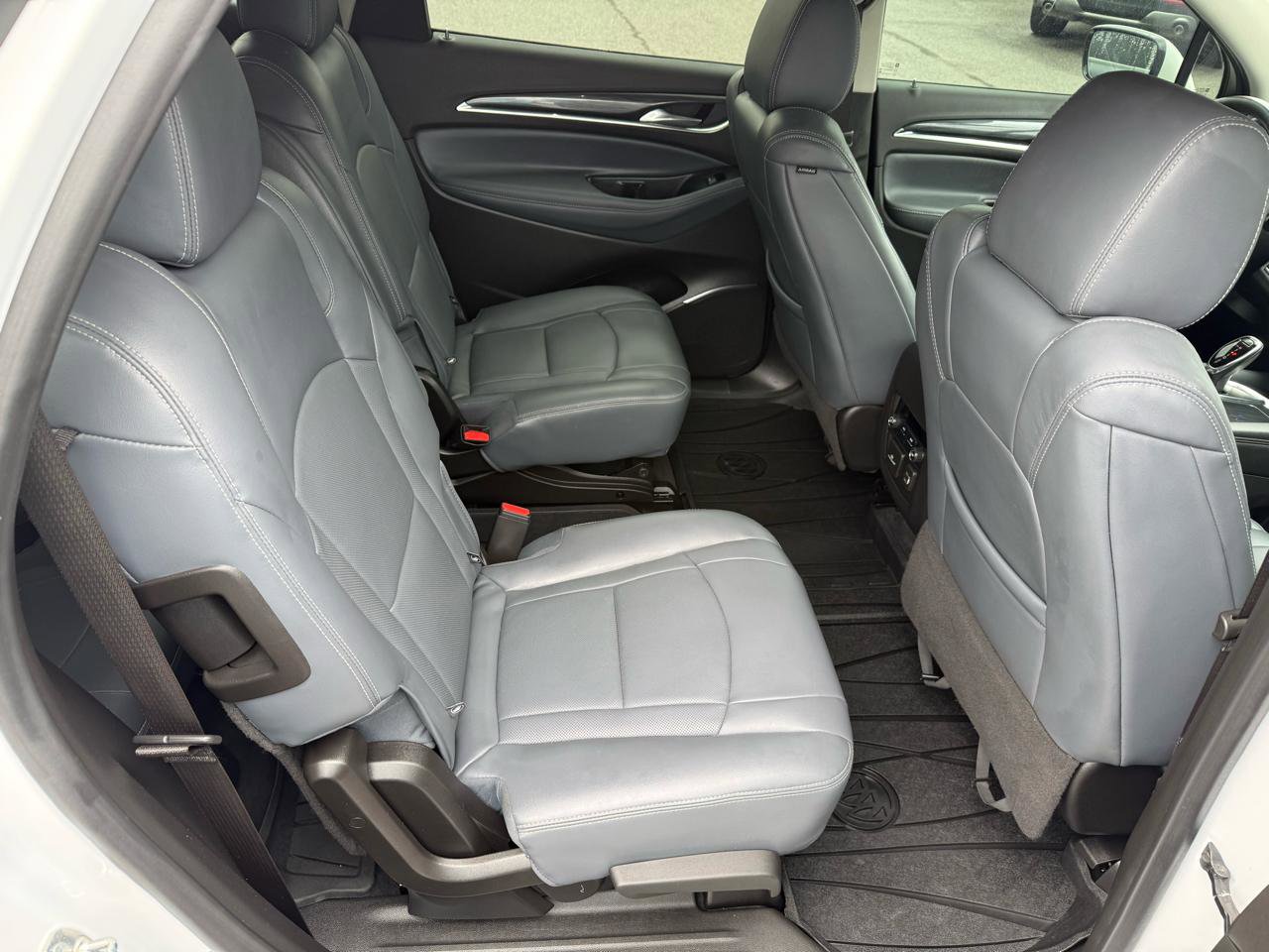 Used 2021 Buick Enclave Essence w/ Sport Touring Edition FWD image 18