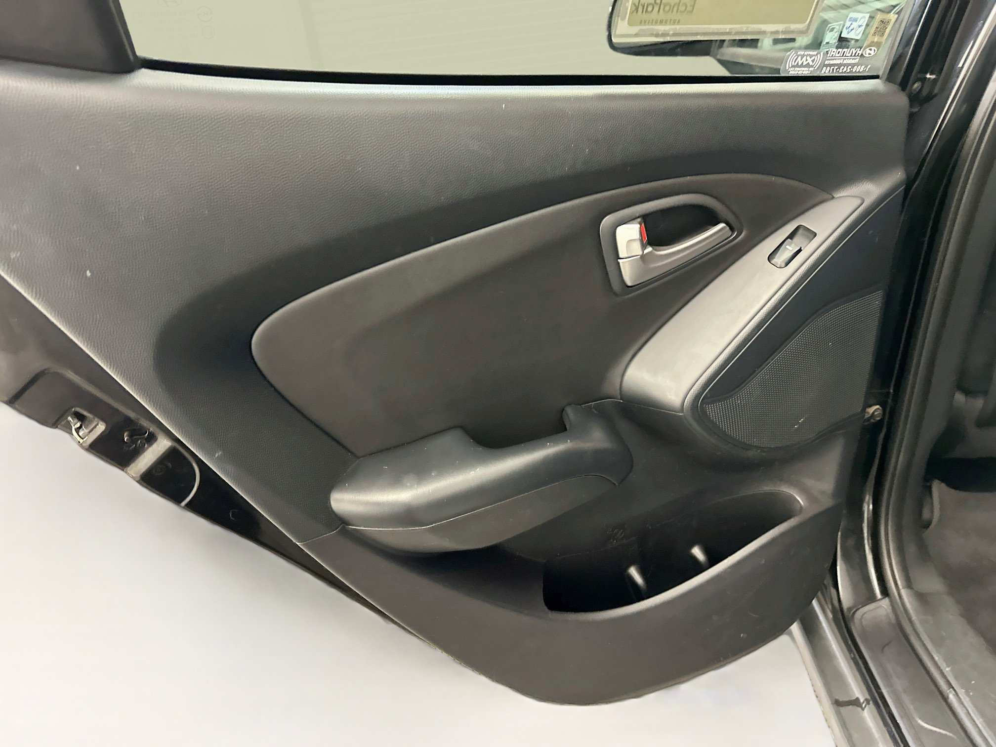 Used 2011 Hyundai Tucson GLS AWD/4WD image 25