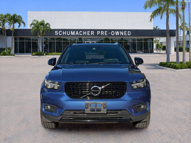 Used 2020 Volvo XC40 T5 R-Design AWD/4WD image 2