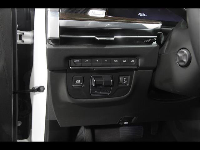 Used 2025 Cadillac Escalade Sport Platinum w/ LPO, Floor Liner Package AWD/4WD image 6