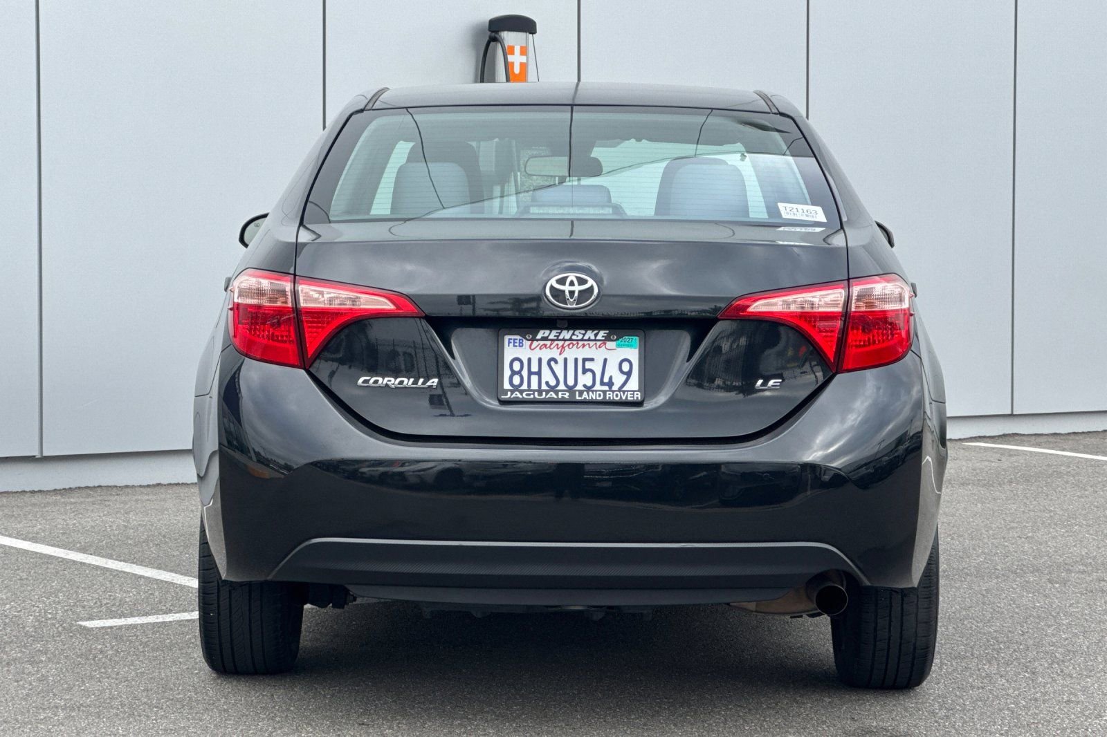 Used 2019 Toyota Corolla LE image 4
